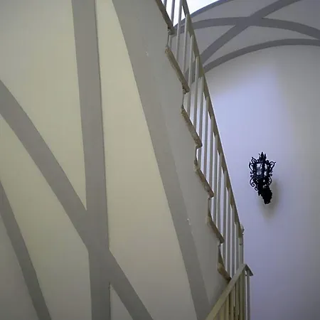 Palazzo Lanza ベッド・アンド・ブレックファスト 3*